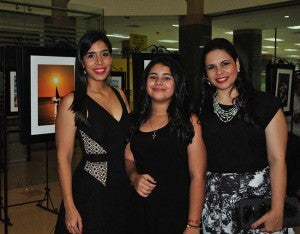 Jennifer Pignataro, Gina Raquel Orellana y Dina de Orellana.
