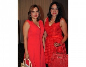 Michelle de Zelaya y Amalia Coto.