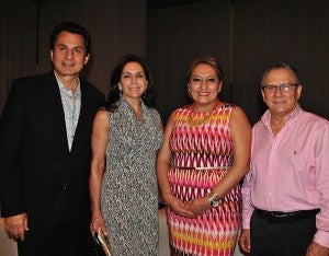 Mario y Sandra Canahuati, Sonia Mejía y Oscar Galeano.
