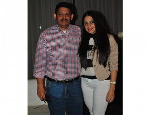 Carlos Larios y Lucia Prudencio.