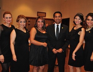 Katty Soler, Selma Maldonado, Abigail Santos, Lester Torres, Karen Rosales y Militza Aguirre.