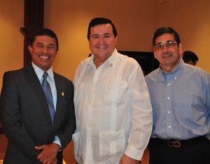 Emilio Silvestri, Hernando Moreno y Mario Kafati.