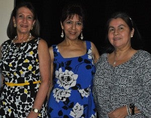 Vivian Giacoman de Martínez, Lorette Kawas de González y Norma Hernández.