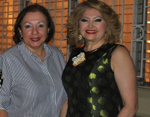 Yolanda Reyes y Maritza Lara.