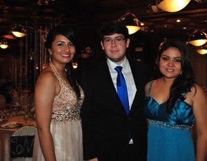 Nicole Cerella, Osman Madrid y Bárbara Alvarado.