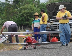 Alex Wolozny es uno de los experimentados pilotos que siempre dice presente a esta actividad. 