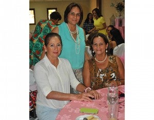 Ruth Fasquelle, Fabiani Florentino y Maritza de Rojas.