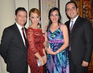 Jaime, Diana Salinas,  Sully y Ronald Romero.