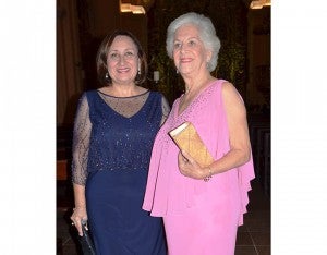 Lourdes Rojas y Josefina Soto.