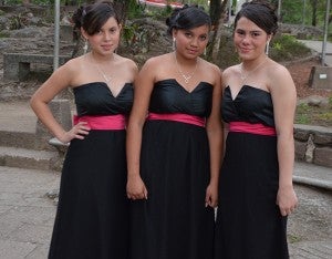 Gabriela González, Nissy Cárcamo y Hellen Patricia Carranza.