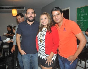 Rodrigo Villavicencio, Elena Arita y Eddy Sarmiento.