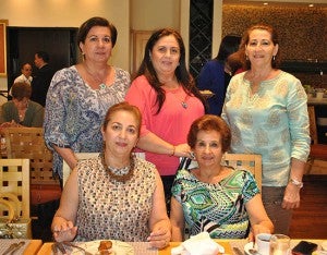 Rita Simón, Rosa María Kattan, Rabad Handal, Yolanda Ganineh y Miriam Kury.