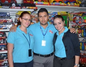 Fabiana Casanova, Emil Munguía y Suany Rivera.