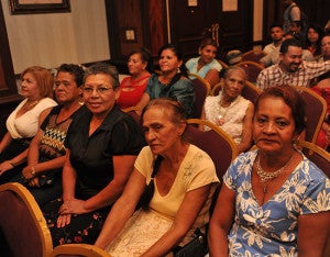 El evento también contó con la presencia de las candidatas al reinado de la Tercera Edad.