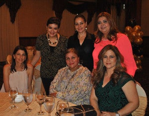 Mary Ann Kafati, Farah Robles, Karen de Nodarse, Elissa Pineda, Mayda Ayestas y Lorena Alfaro. 