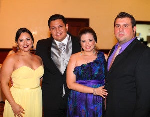 Carolina Valdez, José Rivas, Kristel Cárcamo y Osman Canahuati.