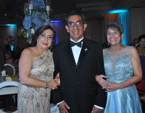 Patricia, Teodoro y Anarda Valle. 