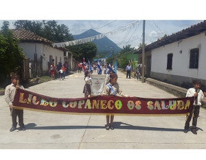 Rótulos de orgullo por parte de los estudiantes.