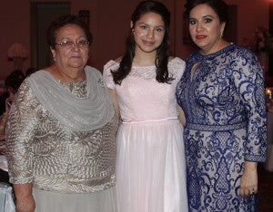 Lotty de García, Isabela Hernández y la primera dama Ana García de Hernández.