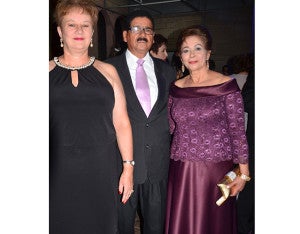 Ann Crichton, Mariano Figueroa y Lila de Figueroa.