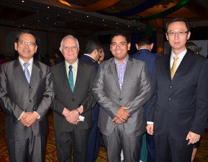 Joseph Kuo, Manuel Gamero, Geovanny Domínguez  y  Gustavo Lu.