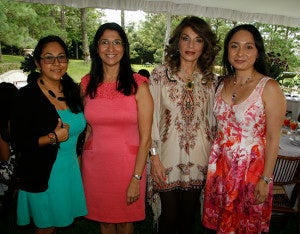 Cecilia Weiler, Graciela  Ronchetti, Aida Cubas y Zaira Reyna.