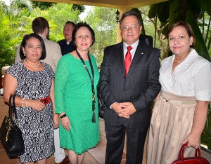 Victoria Lagos, Rosario Córdoba, Juan José Lagos y Lizbeth Martell.