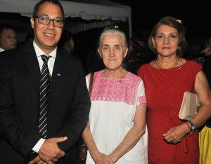 Antonio Oviedo, Teresa de Pastor y Margarita Ruiz. 
