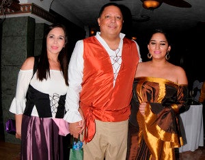 Patty Sierra, Álvaro Pineda y Ana Corea.