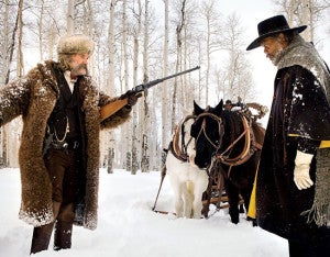 “HATEFUL EIGHT” El guion se filtró y se formó un gran revuelo, pero Quentin Tarantino decidió seguir adelante con la historia de los pasajeros de una diligencia poco después de la Guerra Civil estadounidense, en el siglo XIX.  Estreno tentativo para el 25 de diciembre.