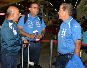 Pinto se vio bastante calmado en el aeropuerto.