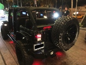 floyd-mayweather-avorza-jeep-auto