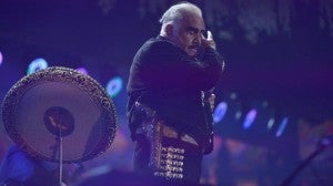 Vicente Fernández lloró en el AZteca.